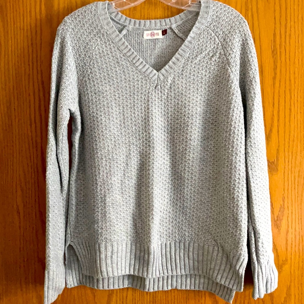 Adorable Gray Glitter Sparkly Sweater L Juniors